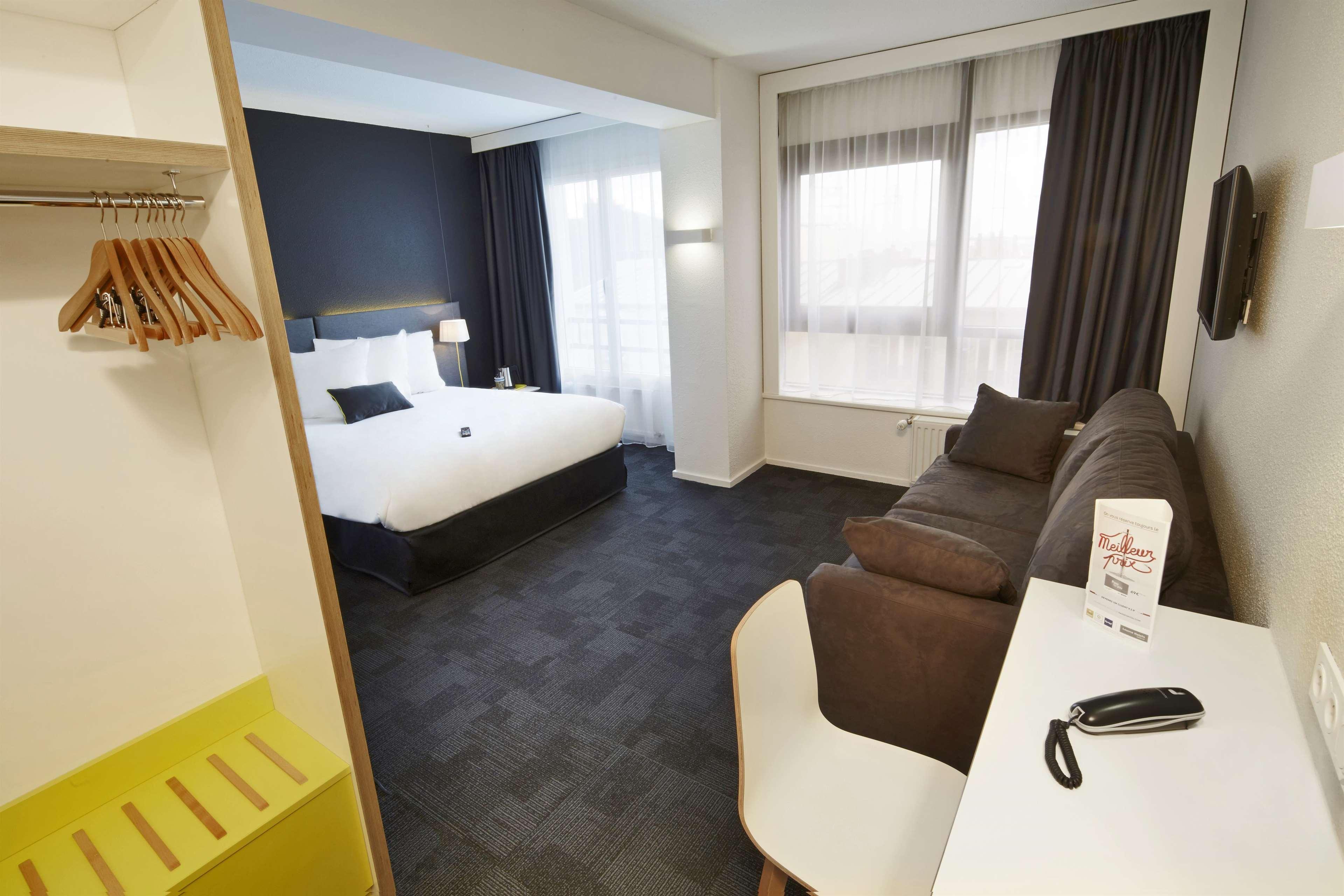 Kyriad Hotel 3*